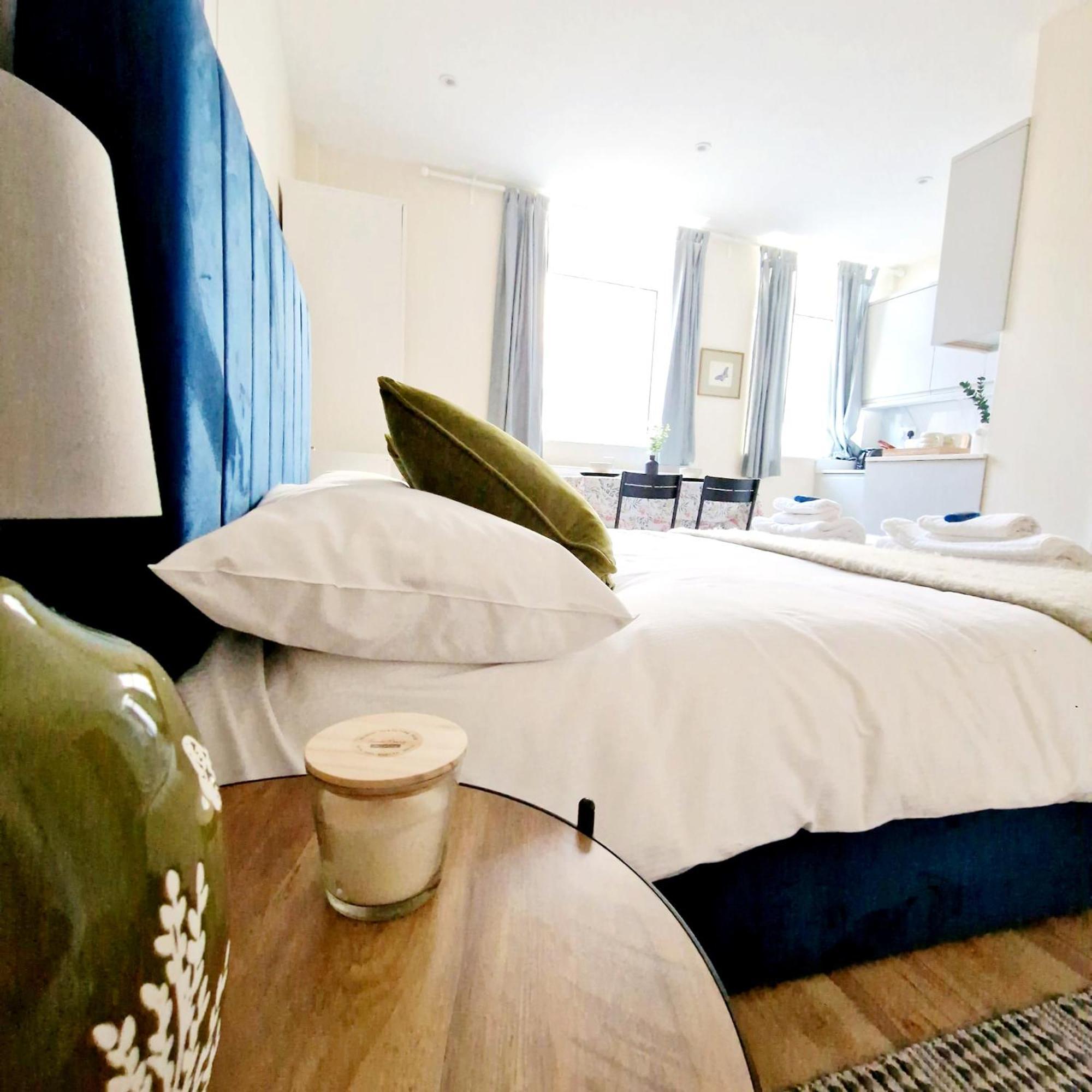 Crendon House Boutique Hotel High Wycombe Buckinghamshire 外观 照片